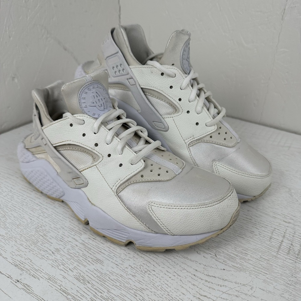 Nike Air Hurache Run Women's 9.5 White Running Shoes 634835-108‎
